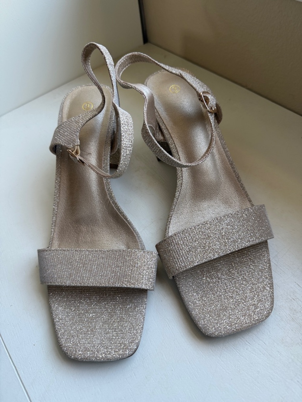 Women's Glitter Slingback Sandals in Champagne